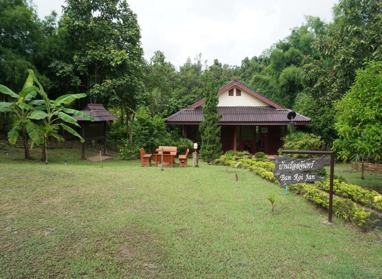 Ban Rai Tin Thai Ngarm Eco Lodge Mae Rim Exteriör bild