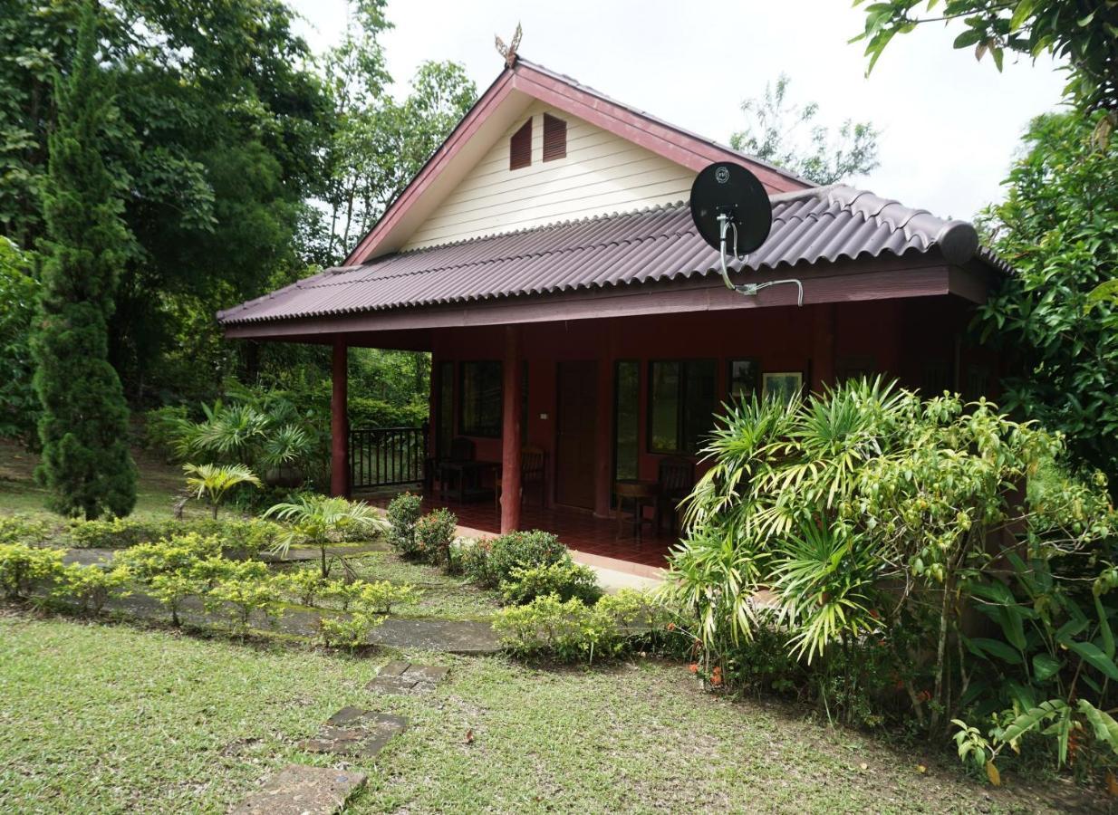 Ban Rai Tin Thai Ngarm Eco Lodge Mae Rim Exteriör bild