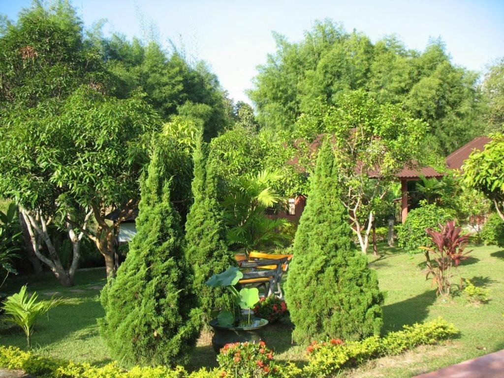 Ban Rai Tin Thai Ngarm Eco Lodge Mae Rim Exteriör bild