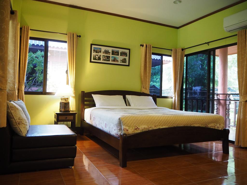 Ban Rai Tin Thai Ngarm Eco Lodge Mae Rim Exteriör bild